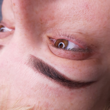 Перекрытие старого татуажа
                    Мастер перманентного макияжа Марія Запорожье