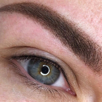 Перманентный татуаж бровей
                    Майстер перманентного макіяжу Марія Запоріжжя