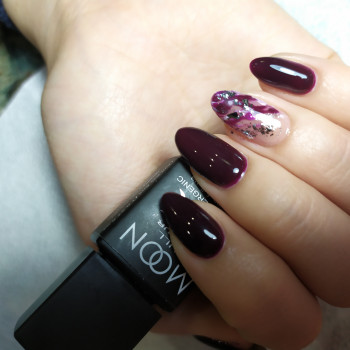 Маникюр с дизайном
                    Майстер манікюру Анжелика Одеса