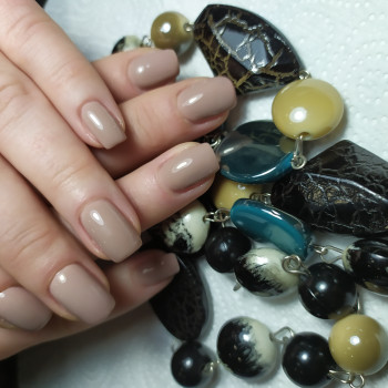 Маникюр, уход за ногтями
                    Мастер маникюра Анжелика Одесса