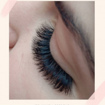 Наращивание ресниц
                    Мастер маникюра Алина Павлоград