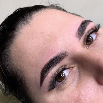 Брови, фарбування фарбою
                    Лешмейкер Анна Київ