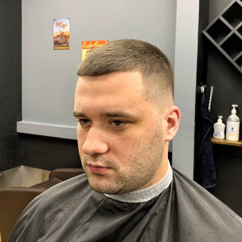 Чоловіча стрижка барбершоп, фото - Барбершоп БрадоБрей V