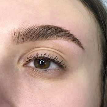 Долговременная укладка бровей
