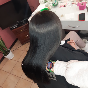 Выпрямление волос
                    Парикмахер Алина Херсон