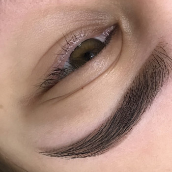 Фарбування брів фарбою
                    Візажист Оля Львів