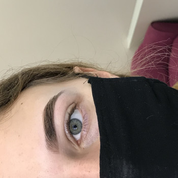 Фарбування брів фарбою
                    Візажист Оля Львів