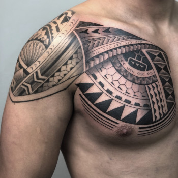 Полинезийский орнамент сделан за два сеанса