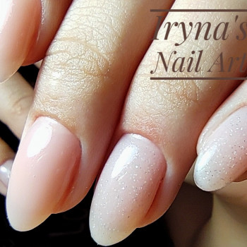 Укріплення / корекція натуральних нігтів
                    Мастер маникюра Ирина Кременчуг