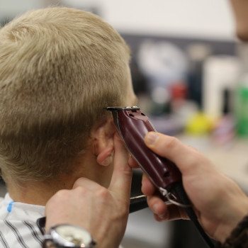 Дитяча стрижка
                    Барбершоп Mr.Colt Київ