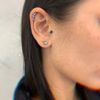 Пирсинг хряща уха "Хеликс"
                    Мастер по пирсингу Татьяна Мариуполь