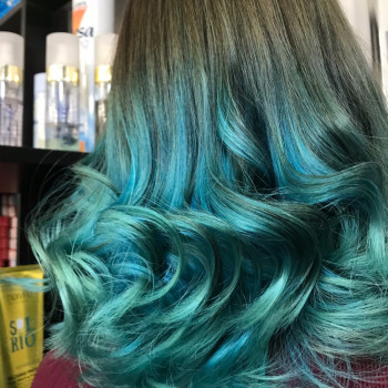 Окрашивание волос разной сложности
                    Парикмахер-модельер Наталья Запорожье