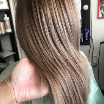 Окрашивание волос разной сложности
                    Парикмахер-модельер Наталья Запорожье