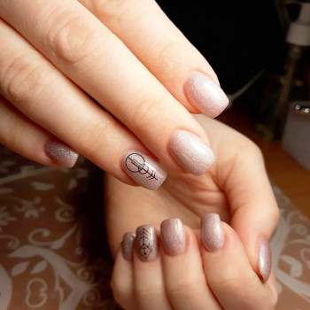 Маникюр геометрия кофейный коричневый, фото - Мастер маникюра Виктория Ратушная
