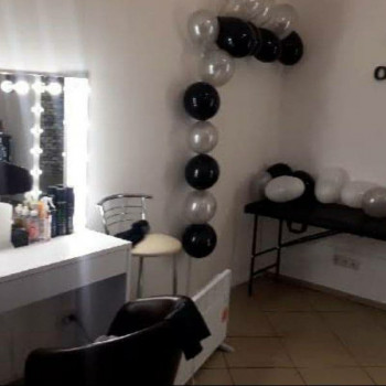 Він і вона, Гола Пристань Фото - 7