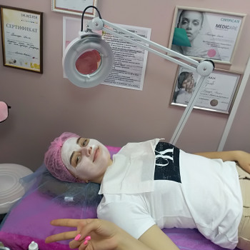 Комплекс Ультразвукова чистка + Карбокситерапія
                    Косметолог Лілія Винница