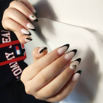 Наращивание ногтей гелем