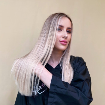 Женская стрижка укладка волос прямые волосы, фото - Салон красоты Hair Club