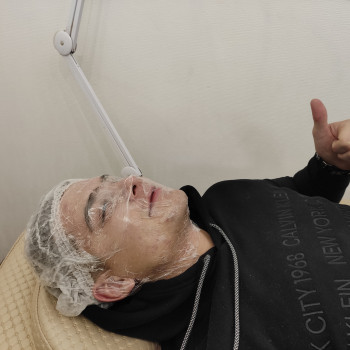 Чоловіча косметологія