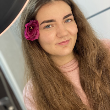 Коррекция и окрашивание бровей краской