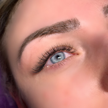 Наращивание ресниц
                    Лешмейкер Евгения Київ