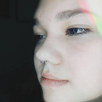 Тату пірсинг септум, фото - Майстер з пірсингу Вероника