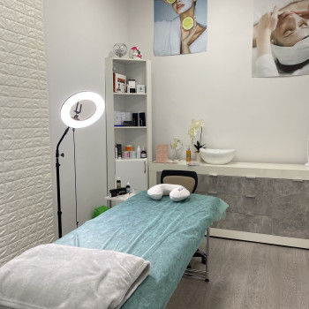 Вакуумно роликовый массаж
                    Салон красоты Карат Полтава