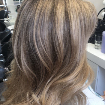 Женская стрижка укладка волос окрашивание, фото - Салон красоты Ile De Beaute