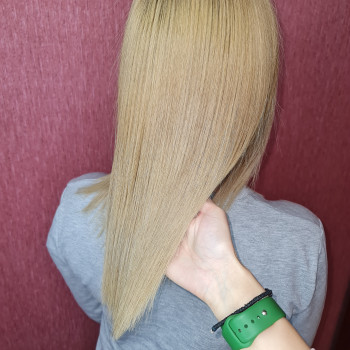 Выпрямление волос
                    Парикмахер Алина Херсон