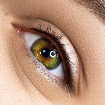 Межресничка татуаж
                    Бровист Катерина Харьков