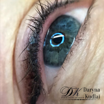 Татуаж век
                    Мастер перманентного макияжа Дарина Кривой Рог