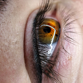 Татуаж век
                    Мастер перманентного макияжа Дарина Кривой Рог