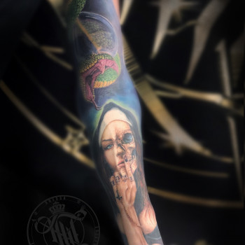 Color tattoo
                    Тату майстер Юрий Одеса