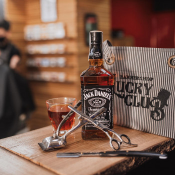 Lucky Club Barbershop, Львів Фото - 9