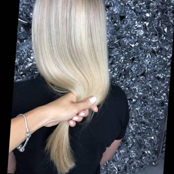 Наращивание волос
                    Перукар Алена Київ