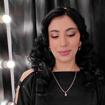 Дневной макияж
                    Визажист Анна Павлоград