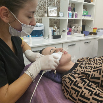 Ультразвуковая чистка лица. Позняки
                    Косметологический центр ASA LASER COSMETIC Киев