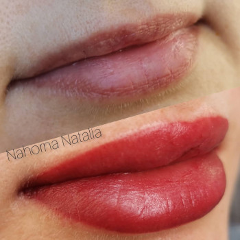 Акварельные губы