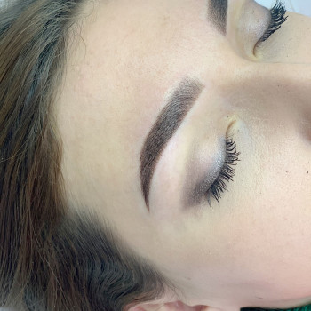 Пудрові брівки