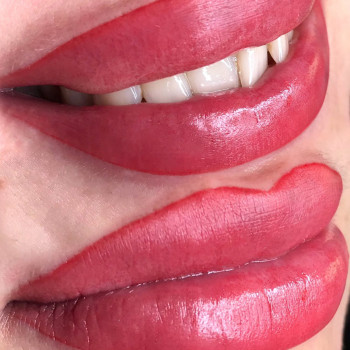 Татуаж (перманентный макияж) губы, брови, веки
                    Студія татуажу MODERN MAKE UP Дніпро