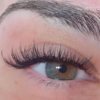 Нарощування вій
                    Студия татуажа Perfect Makeup Хмельницкий