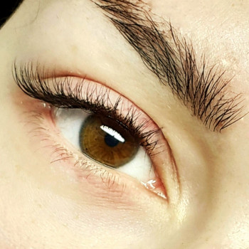 Нарощування вій
                    Студия татуажа Perfect Makeup Хмельницкий