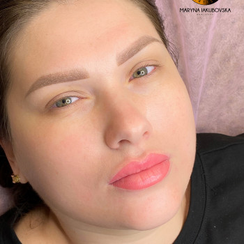 Перманент губ в акварельной технике
                    Бровіст Марина Маріуполь