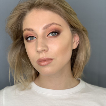 Техника уголок на карандашной основе