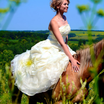 Свадебная фотосессия с лошадью, фото - Фотограф Сергей Воронцов