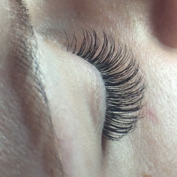 Наращивание ресниц
                    Перукар-візажист Anastasia HV Одеса