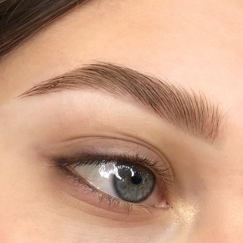 Натуральное окрашивание бровей