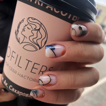 Манікюр, фото - Косметологічний центр Nofilters
