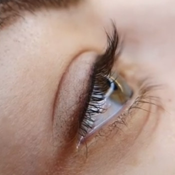 Межресничка с растушёвкой.