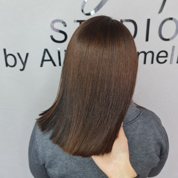 Выпрямление волос
                    Парикмахер Алина Херсон